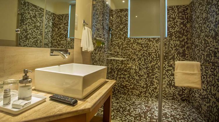 Sarovar Portico Jalandhar Room