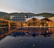 Marasa Sarovar Premiere Exterior