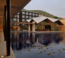 Marasa Sarovar Premiere Exterior