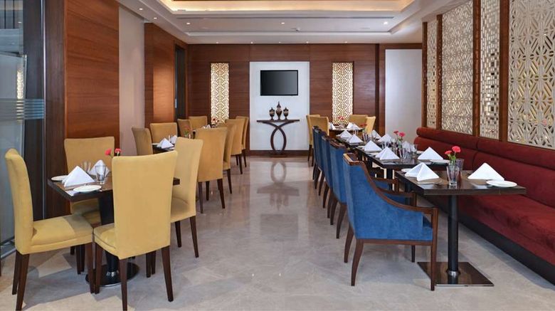 <b>Golden Sarovar Portico Amritsar Restaurant</b>. Images powered by <a href="https://iceportal.shijigroup.com/" title="IcePortal" target="_blank">IcePortal</a>.