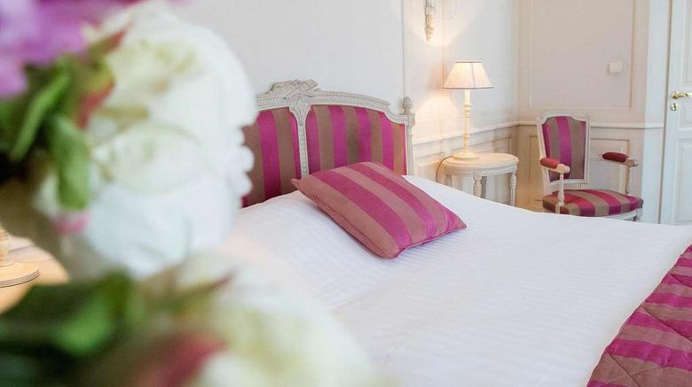 <b>Clos de Bourgogne Room</b>. Images powered by <a href="https://iceportal.shijigroup.com/" title="IcePortal" target="_blank">IcePortal</a>.