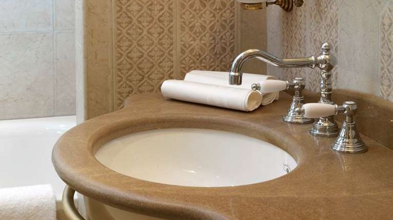 <b>Hotel Ville Sull'Arno Room</b>. Images powered by <a href="https://iceportal.shijigroup.com/" title="IcePortal" target="_blank">IcePortal</a>.