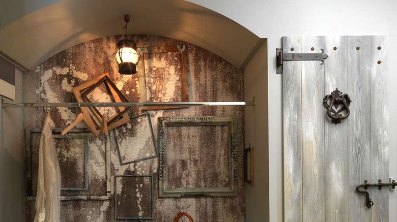 <b>Hotel Ville Sull'Arno Room</b>. Images powered by <a href="https://iceportal.shijigroup.com/" title="IcePortal" target="_blank">IcePortal</a>.