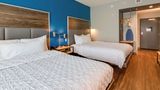 Tru by Hilton Clarksville Room