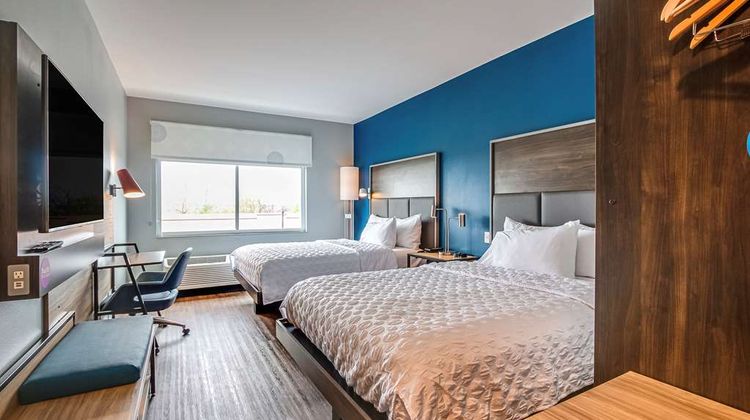 Tru by Hilton Clarksville Room