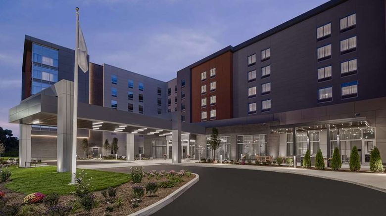 <b>Homewood Suites by Hilton Boston Exterior</b>. Images powered by <a href="https://iceportal.shijigroup.com/" title="IcePortal" target="_blank">IcePortal</a>.