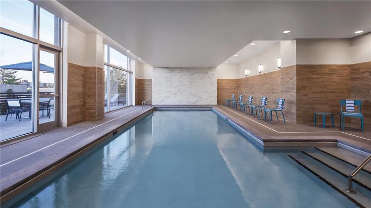 Hampton Inn Boston Woburn Pool