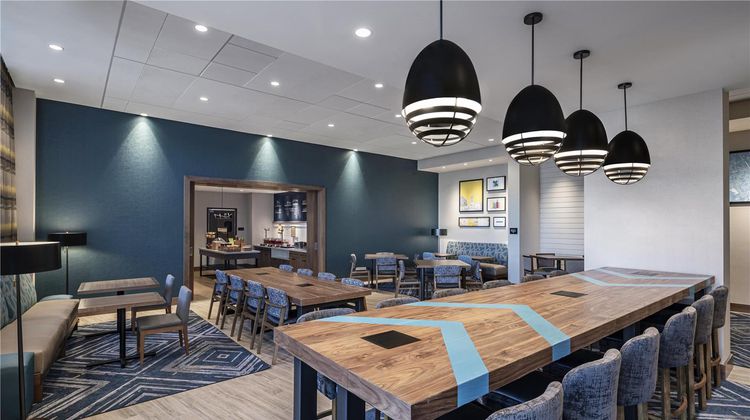 Hampton Inn Boston Woburn Restaurant