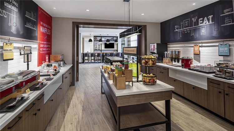 Hampton Inn Boston Woburn Restaurant