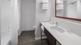 <b>Hampton Inn Boston Woburn Room</b>. Images powered by <a href="https://iceportal.shijigroup.com/" title="IcePortal" target="_blank">IcePortal</a>.