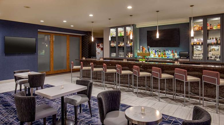 <b>DoubleTree by Hilton Washington DC North Lobby</b>. Images powered by <a href="https://iceportal.shijigroup.com/" title="IcePortal" target="_blank">IcePortal</a>.