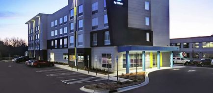 Tru by Hilton Burlington Exterior