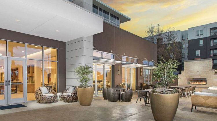 DoubleTree by Hilton San Antonio NW Exterior