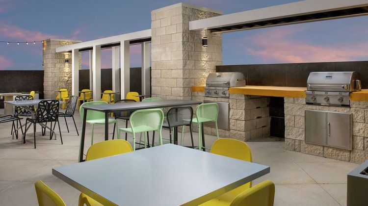 Home2 Suites by Hilton Lackland SeaWorld Exterior