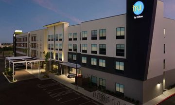 Tru by Hilton Lackland SeaWorld