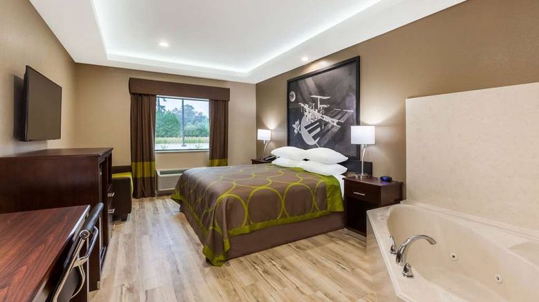 <b>Super 8 by Wyndham Kingwood Suite</b>. Images powered by <a href="https://iceportal.shijigroup.com/" title="IcePortal" target="_blank">IcePortal</a>.