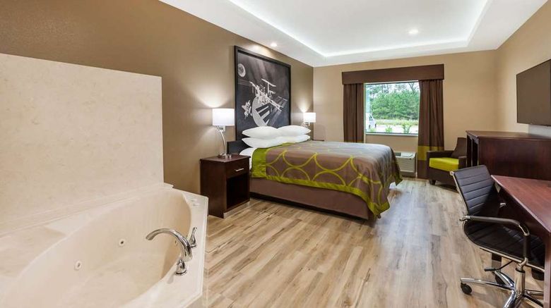 <b>Super 8 by Wyndham Kingwood Suite</b>. Images powered by <a href="https://iceportal.shijigroup.com/" title="IcePortal" target="_blank">IcePortal</a>.
