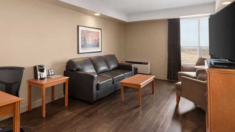 <b>Royal Hotel Edmonton Airport Trademark Room</b>. Images powered by <a href="https://iceportal.shijigroup.com/" title="IcePortal" target="_blank">IcePortal</a>.