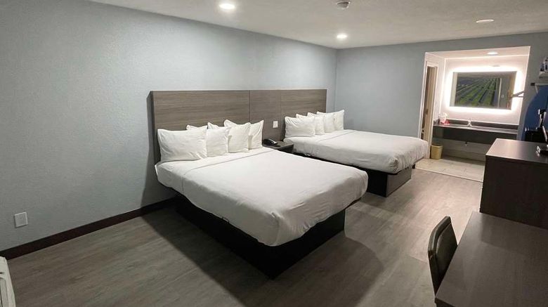 <b>SureStay Hotel by Best Western Childress Room</b>. Images powered by <a href="https://iceportal.shijigroup.com/" title="IcePortal" target="_blank">IcePortal</a>.