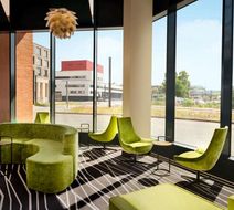 Super 8 by Wyndham Mainz Zollhafen Lobby