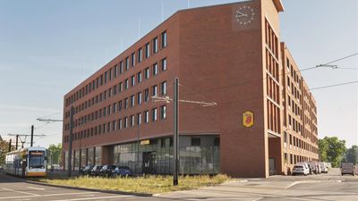 Super 8 by Wyndham Mainz Zollhafen