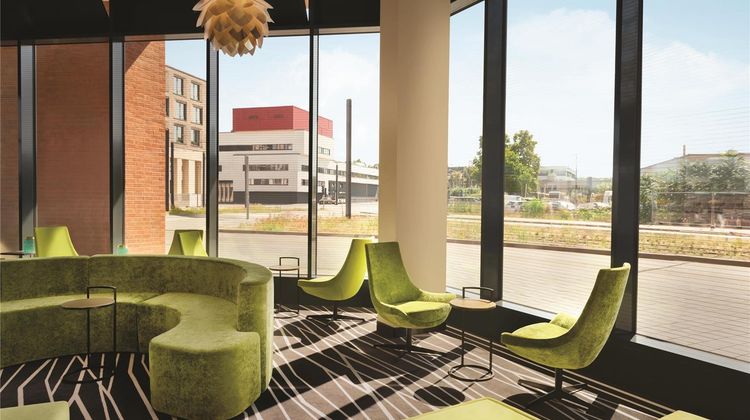 Super 8 by Wyndham Mainz Zollhafen Lobby