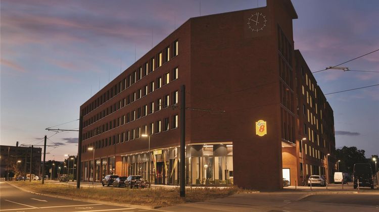 Super 8 by Wyndham Mainz Zollhafen Exterior