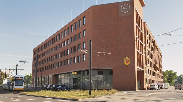 Super 8 by Wyndham Mainz Zollhafen Exterior
