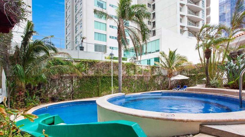 <b>Ramada Plaza by Wyndham Veracruz Pool</b>. Images powered by <a href="https://iceportal.shijigroup.com/" title="IcePortal" target="_blank">IcePortal</a>.