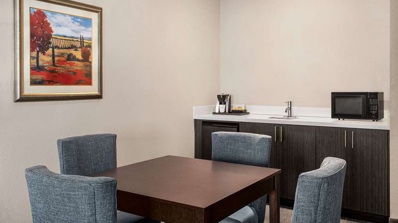<b>Wingate Port Wentworth Savannah Area Suite</b>. Images powered by <a href="https://iceportal.shijigroup.com/" title="IcePortal" target="_blank">IcePortal</a>.