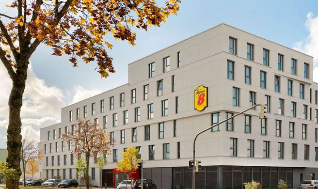 Super 8 by Wyndham Augsburg Exterior
