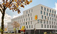 Super 8 by Wyndham Augsburg