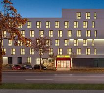 Super 8 by Wyndham Augsburg Exterior