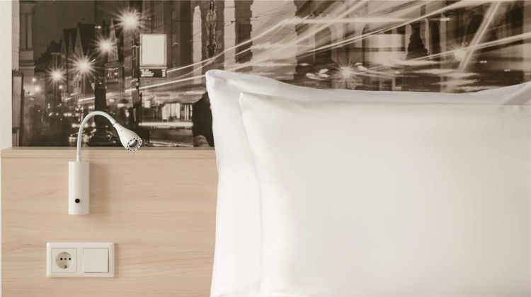 Super 8 by Wyndham Augsburg Room