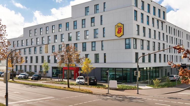 Super 8 by Wyndham Augsburg Exterior