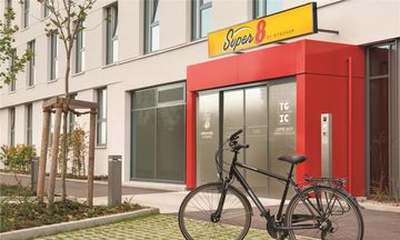 Super 8 by Wyndham Augsburg