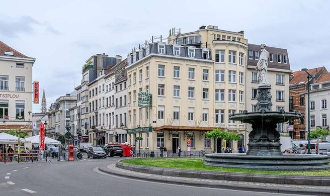 Hotel La Grande Cloche Exterior