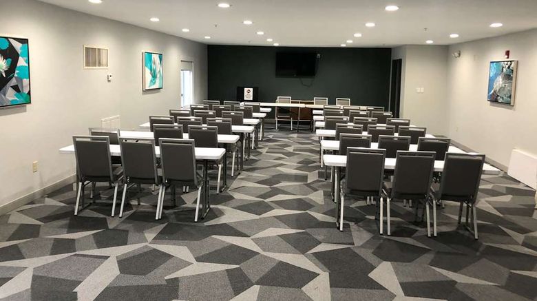 <b>Best Western Plus Vermilion River Inn Meeting</b>. Images powered by <a href="https://iceportal.shijigroup.com/" title="IcePortal" target="_blank">IcePortal</a>.