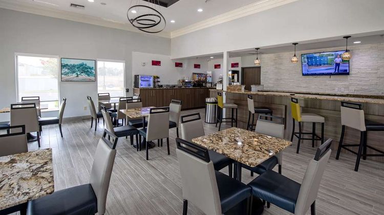 Best Western Plus Vermilion River Inn Restaurant