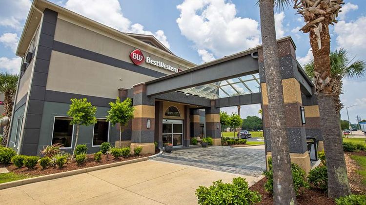 Best Western Plus Vermilion River Inn Exterior