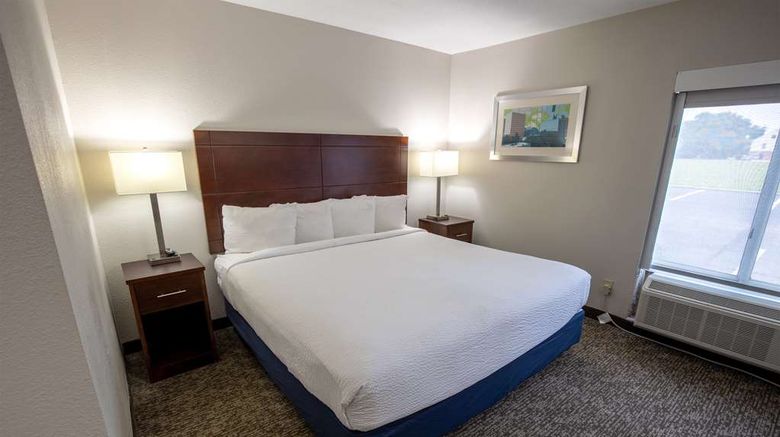 <b>Best Western Plus Vermilion River Inn Room</b>. Images powered by <a href="https://iceportal.shijigroup.com/" title="IcePortal" target="_blank">IcePortal</a>.