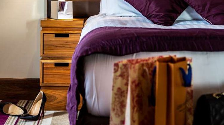 Casa Hotel Room