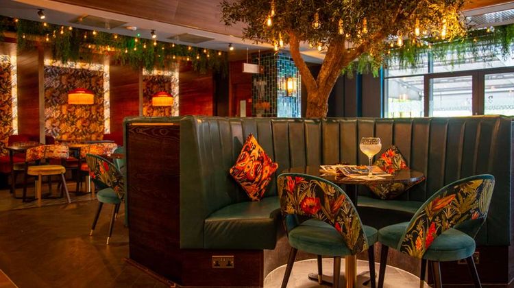 Casa Hotel Restaurant