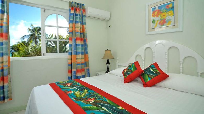 <b>Dover Beach Hotel Room</b>. Images powered by <a href="https://iceportal.shijigroup.com/" title="IcePortal" target="_blank">IcePortal</a>.
