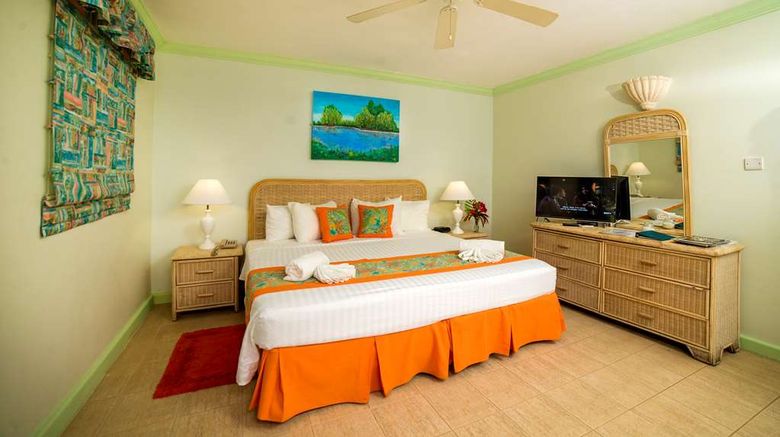 <b>Dover Beach Hotel Room</b>. Images powered by <a href="https://iceportal.shijigroup.com/" title="IcePortal" target="_blank">IcePortal</a>.