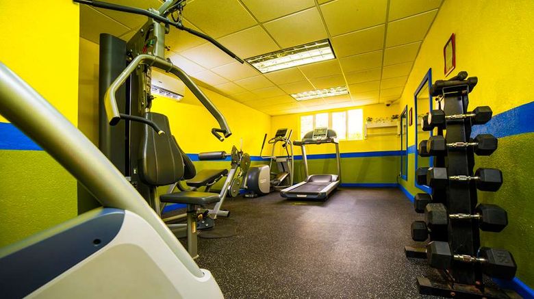 <b>Dover Beach Hotel Health</b>. Images powered by <a href="https://iceportal.shijigroup.com/" title="IcePortal" target="_blank">IcePortal</a>.