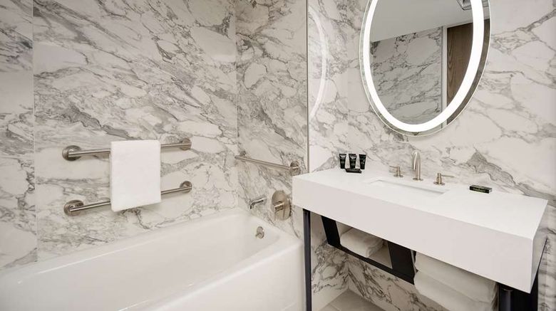 <b>Hyatt Centric Midtown 5th Avenue New York Room</b>. Images powered by <a href="https://iceportal.shijigroup.com/" title="IcePortal" target="_blank">IcePortal</a>.