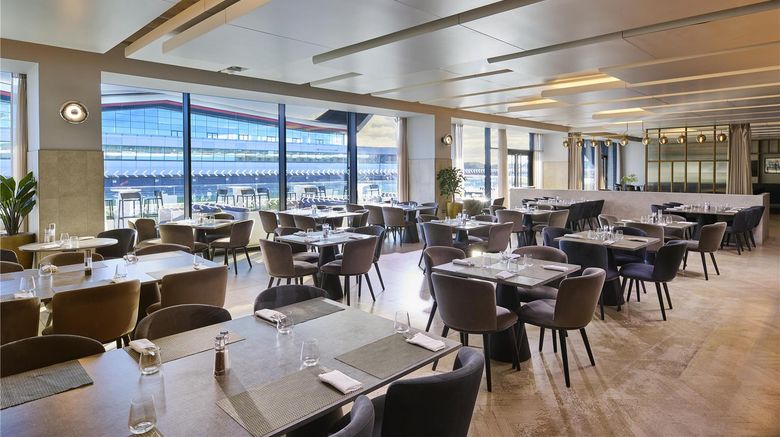 <b>Hilton Garden Inn Silverstone Restaurant</b>. Images powered by <a href="https://iceportal.shijigroup.com/" title="IcePortal" target="_blank">IcePortal</a>.