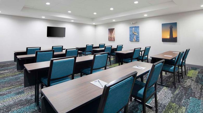 <b>Hampton Inn & Suites D'Iberville Biloxi Meeting</b>. Images powered by <a href="https://iceportal.shijigroup.com/" title="IcePortal" target="_blank">IcePortal</a>.