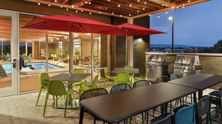 <b>Home2 Suites by Hilton Harrisburg North Recreation</b>. Images powered by <a href="https://iceportal.shijigroup.com/" title="IcePortal" target="_blank">IcePortal</a>.